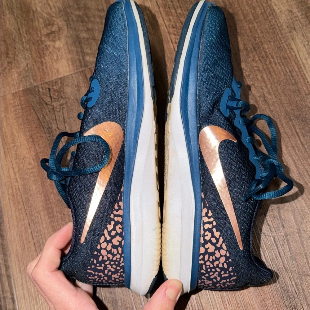 Nike In-Season TR7 Print Women's‎ Training Shoe 917722-404 6.5 EUC